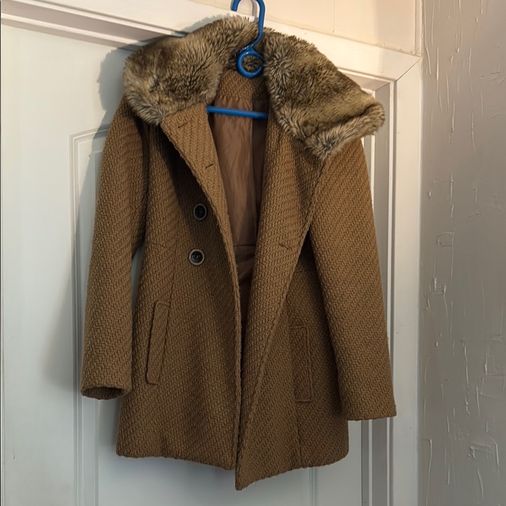 Women's Tan Coat with Faux Fur Collar